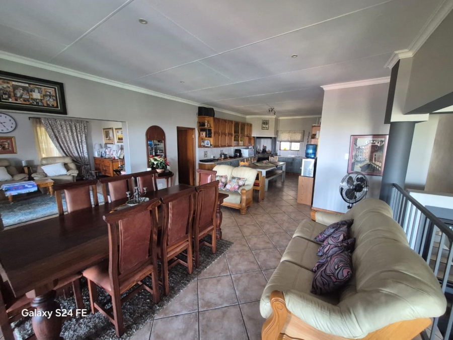 5 Bedroom Property for Sale in Cashan North West